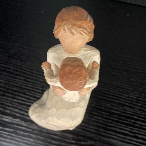 Grandmother Willow Tree Figurine - Picture 2 of 11